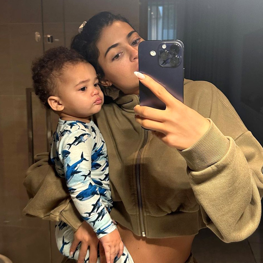 Kylie Jenner clarifică cum să pronunțe noul nume al fiului ei Aire