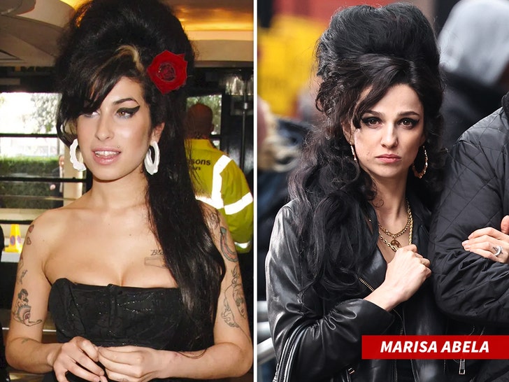 Tatăl lui Amy Winehouse aprobă actrița într-un nou film biopic, în ciuda urătorilor