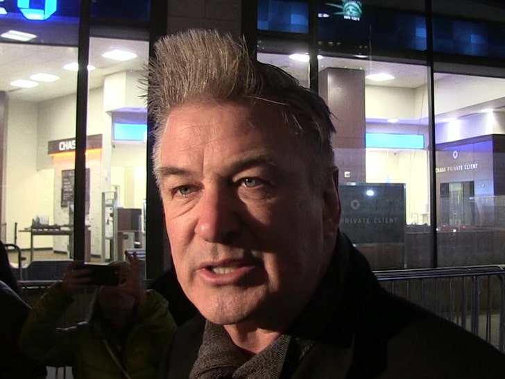 Alec Baldwin va fi acuzat de ucidere din culpă într-un împușcătură fatală cu „rugină”.