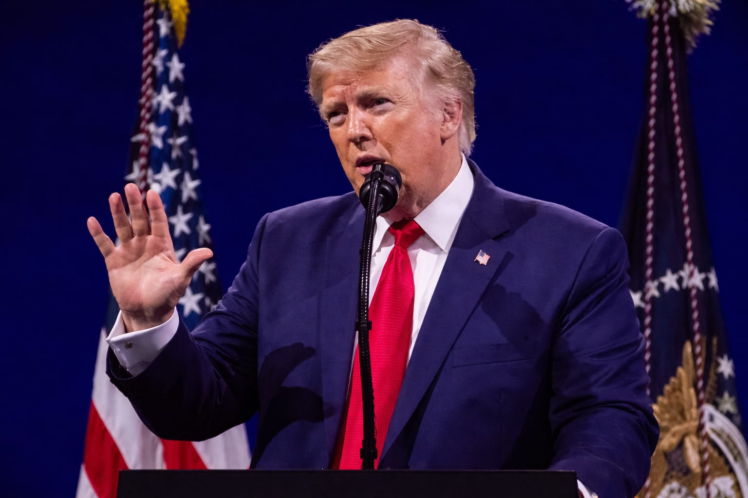 Donald Trump a fost evacuat în secret de la summitul NATO din Ankara după o amenințare legată de Iran