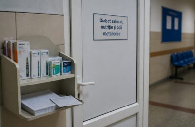 Pacienții neasigurați cu boli grave vor avea acces direct la specialist începând din 2026