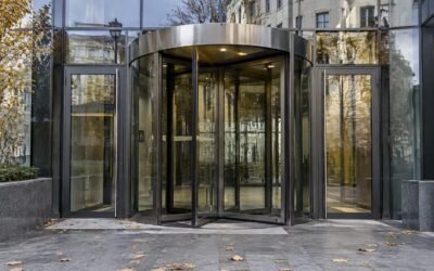 Indicele BET urcă cu 13% în octombrie, pe fondul speranțelor într-un executiv funcțional