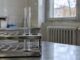 Comisia Europeană monitorizează un posibil caz de ciumă pulmonară după un deces într-un laborator din Rusia