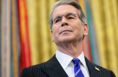 SUA ar avea nevoie de o creștere economică de 5%-6% pentru a stabiliza datoria, estimează Phillip Swagel