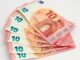 Euro a coborât la 1,11 dolari, cel mai mic nivel din mai 2025. De ce slăbește moneda europeană